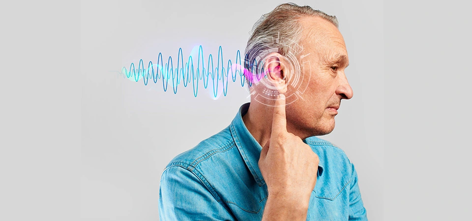 Tinnitus: Nedenleri ve Bütüncül Tedavi Yaklaşımı Tinnitus, dış bir ses kaynağı olmaksızın kulakta veya başta algılanan çınlama, uğultu, tıklama gibi seslerle karakterize bir semptomdur.
