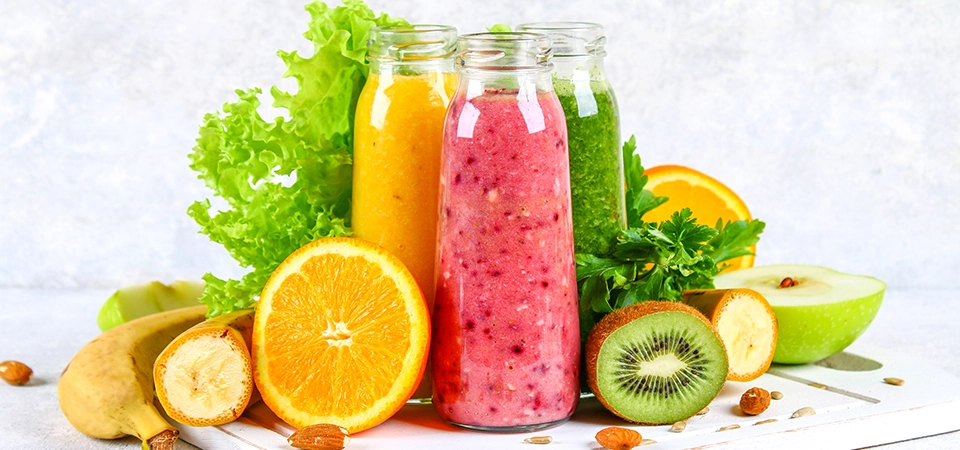 Katı Perhiz Rejiminin (Fasting) Uygulanması Katı perhiz rejimine vücudu hazırlamak ve vücutta şok etkisini en aza indirmek için önce ilk iki gün çiğ sebze ve meyve yemek gerekmektedir.